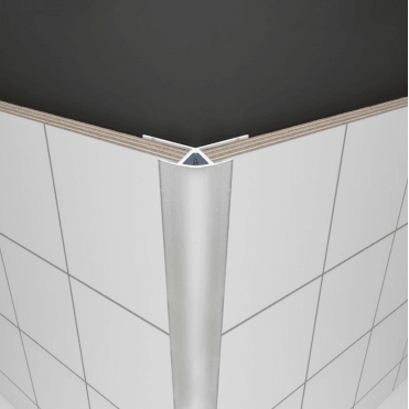 2.4m 135 degree External Aluminium Profile