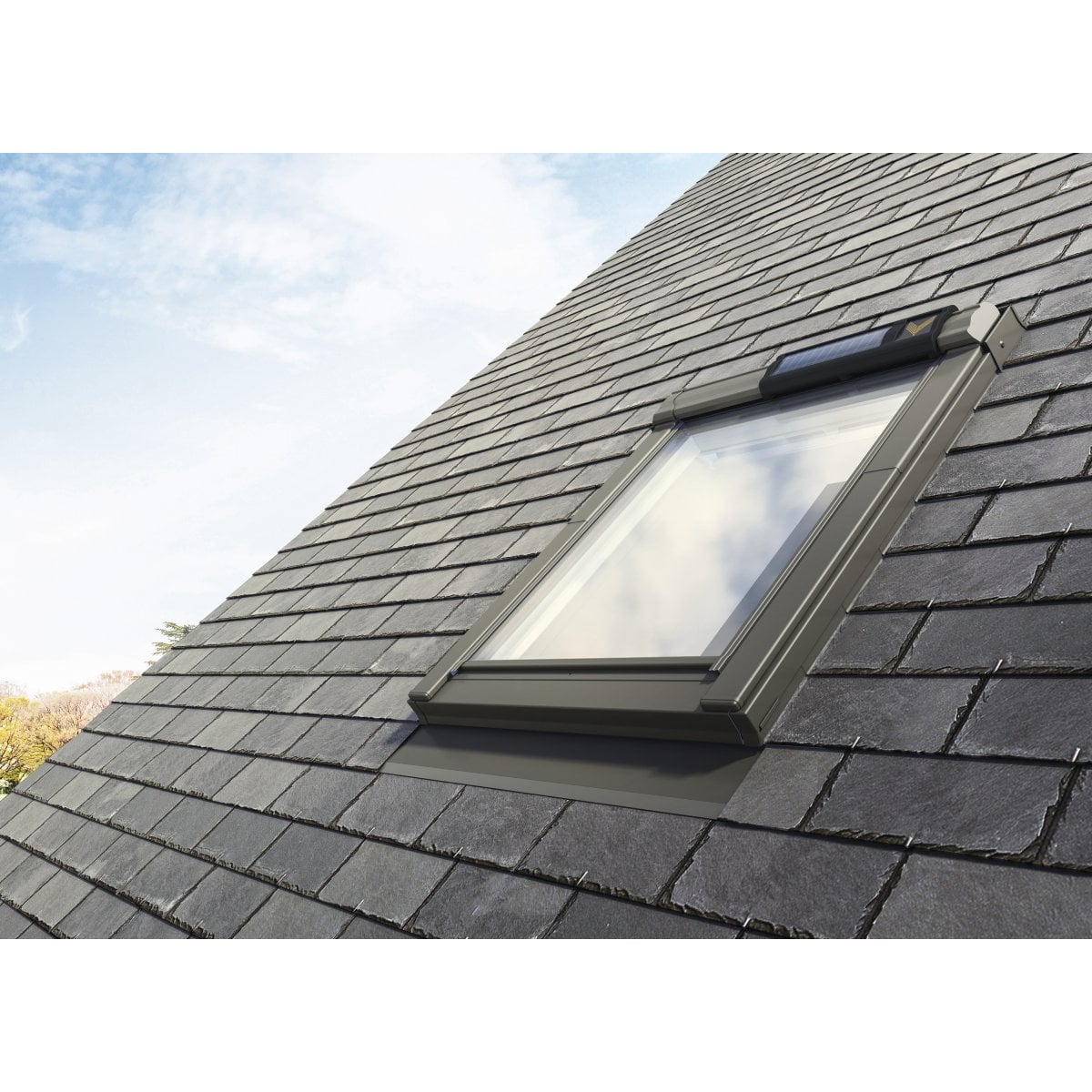 Solar powered Hi-Therm glazing Centre Pivot in White Finished pine
