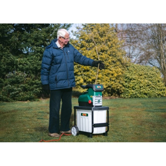 Webb  2800w Electric Silent Shredder with Collection Box